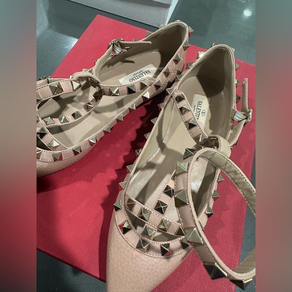Valentino Garavani Rockstud Flats (SOLD) - Picture 4 of 6